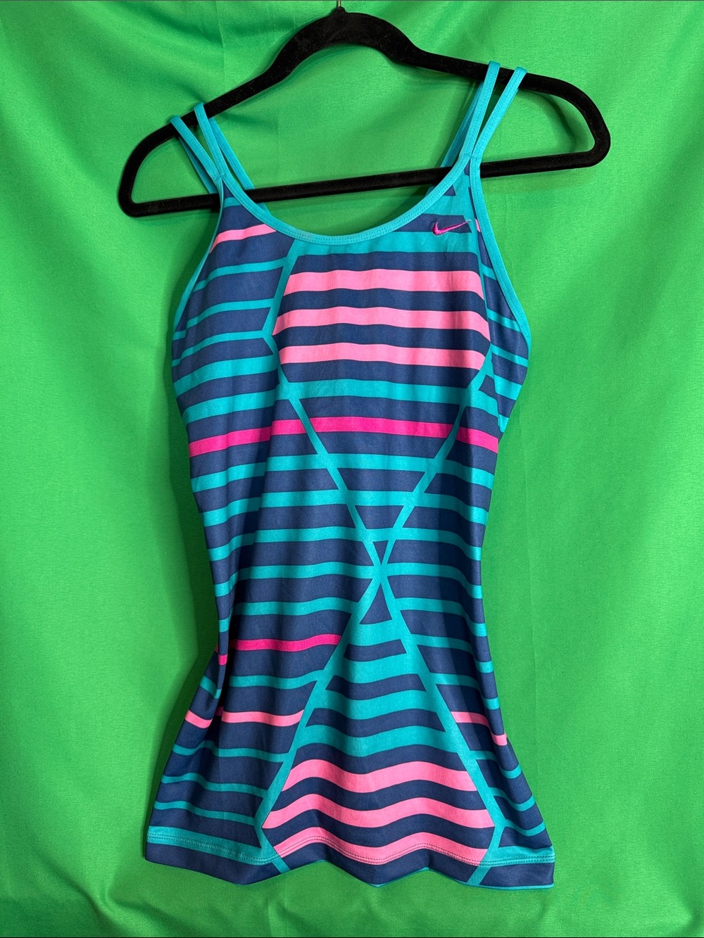 Nike Fit Dry Women’s Multicolored Blue Stripes Workout Gym Tank Top Shirt Sz: L